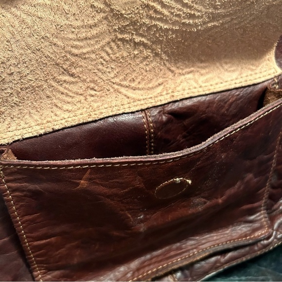 Jack Georges Savio Horseshoe Tooled Leather Crossbody Bag - Picture 6 of 13